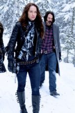 Wynonna Earp Season 2 Episode 1